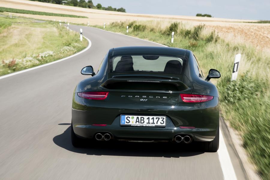  Porsche 911 Club Coupe 2012 года  (фото 9 из 16)